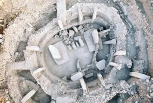 Göbekli Tepe'de Geometri ve Mimari Planlama (2020)